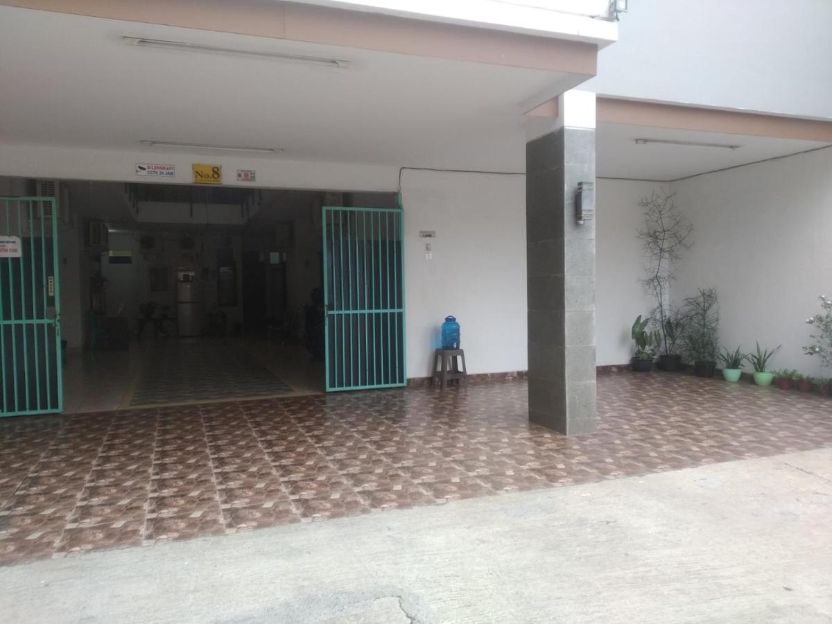 Modern Indekos Cilegon Syariah Near Hospital Krakatau Medika Redpartner Hotel Екстериор снимка
